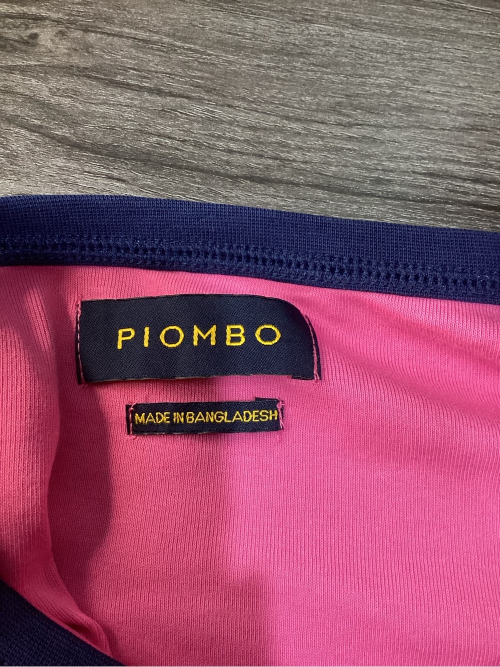 NWT SIZE XXL PIOMBO Pink Tee with Navy Contrast Trim - Picture 7 of 8